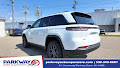 2027 Jeep Grand Cherokee Laredo Altitude